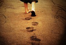 DƯỚI CHÚA, BẠN KHÔNG ĐƠN ĐỘC